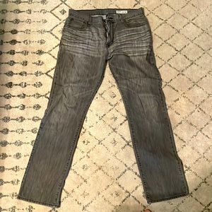 Cremieux Premium Denim, relaxed straight leg, 33/32 waist to inseam.